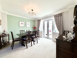 Dining Room- click for photo gallery